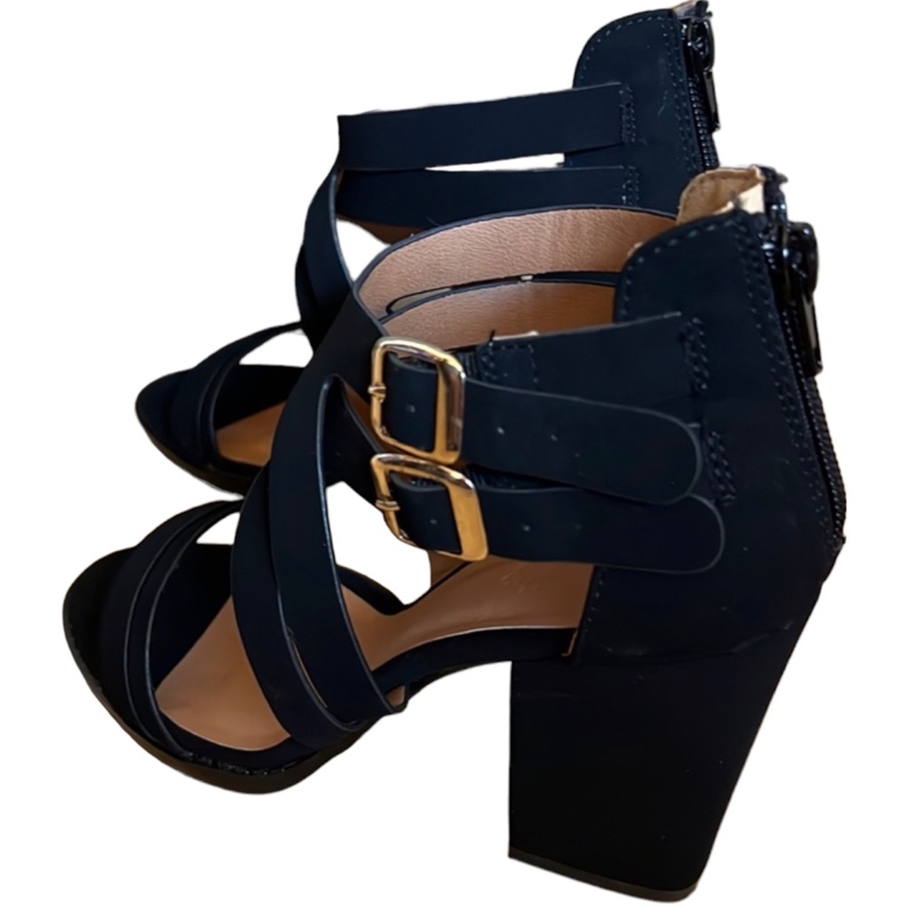 Charlotte Russe - Size 6-Heels - Picture 6 of 6